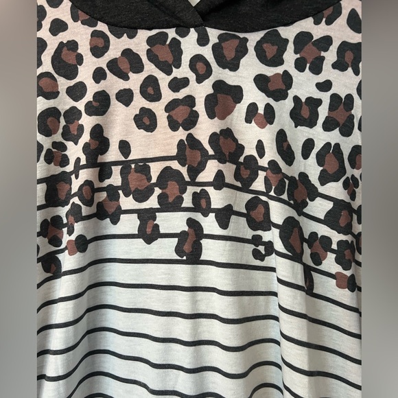 Leopard/striped print hoodie - Picture 2 of 5
